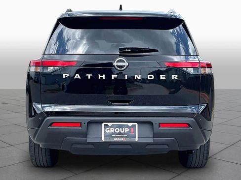 Certified 2025 Nissan Pathfinder SV FWD image 5