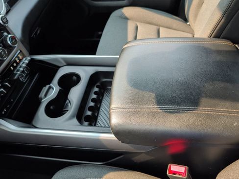 Used 2019 RAM 1500 Big Horn AWD/4WD image 25