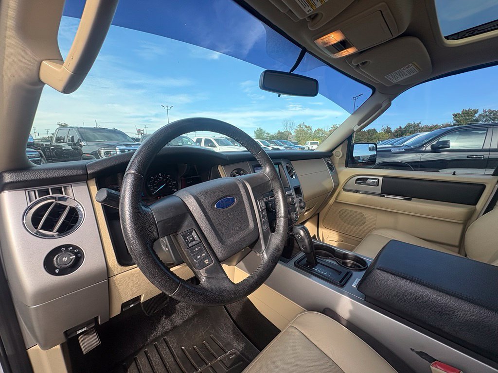 Used 2016 Ford Expedition EL XLT w/ Equipment Group 202A RWD image 14