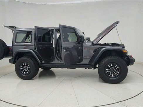 Used 2025 Jeep Wrangler Unlimited Rubicon image 71