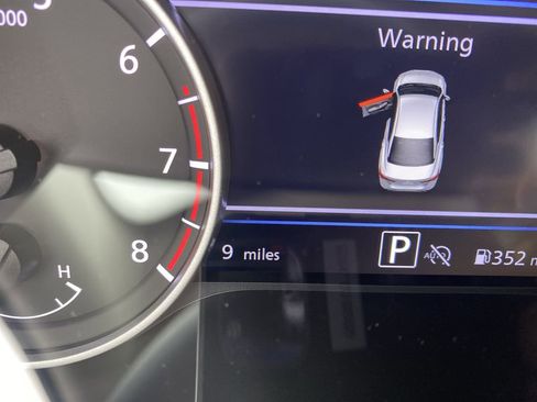 New 2025 Nissan Sentra SV w/ SV Premium Package image 6