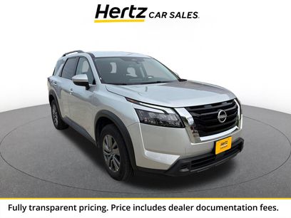 Used 2025 Nissan Pathfinder SV