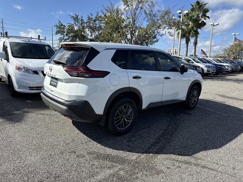 Certified 2023 Nissan Rogue S image 4