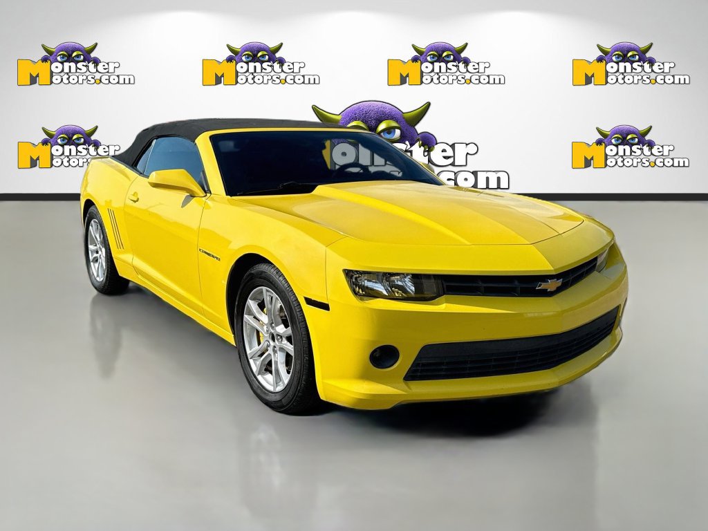 Used 2015 Chevrolet Camaro LT RWD image 3