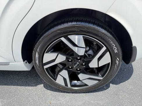 Certified 2025 Kia Soul GT-Line FWD image 46