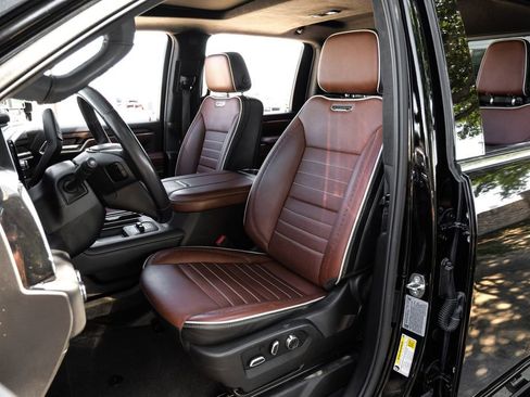 Used 2024 GMC Sierra 2500 Denali Ultimate w/ Max Trailering Package AWD/4WD image 8