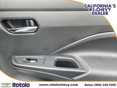 Used 2025 Nissan Versa SV FWD image 12