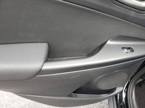 Used 2019 Hyundai Kona Limited AWD/4WD image 16