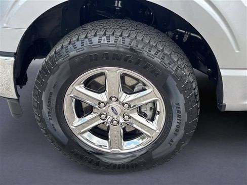 Used 2025 Ford F150 XLT w/ Equipment Group 301A Standard AWD/4WD image 14