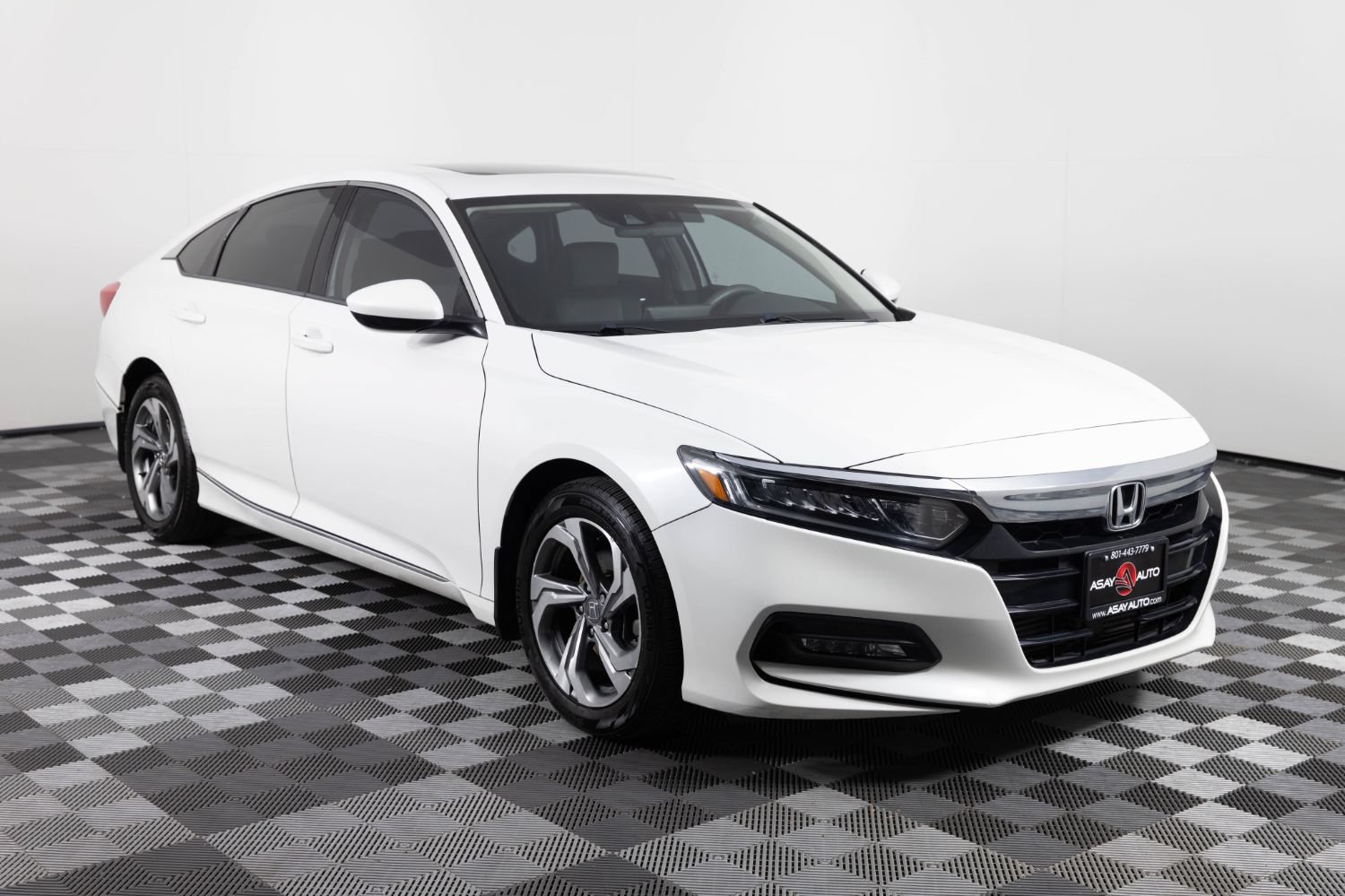 Used 2018 Honda Accord EX image 10