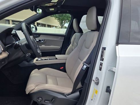 New 2026 Volvo XC90 B6 Ultra w/ Protection Package Premier AWD/4WD image 12