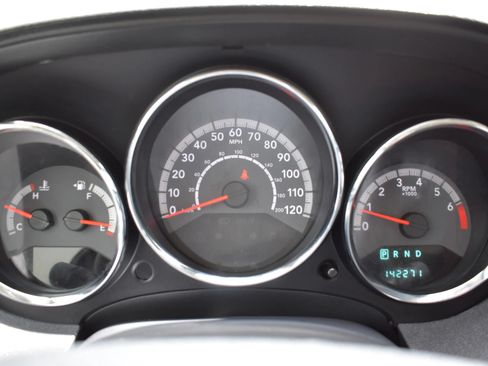 Used 2011 Dodge Caliber Heat FWD image 16