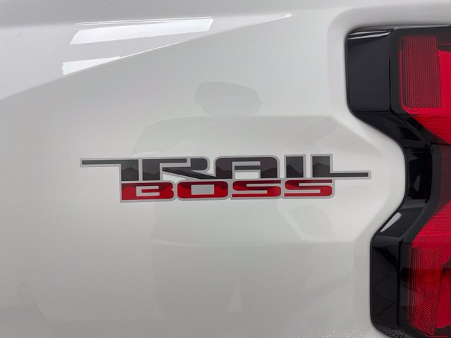 New 2026 Chevrolet Colorado Trail Boss AWD/4WD image 9