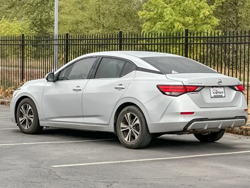 Used 2022 Nissan Sentra SV image 6
