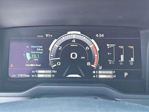 Used 2025 Toyota Tundra Platinum w/ TRD Off-Road Package AWD/4WD image 13