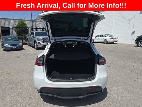 Used 2023 Tesla Model Y Long Range AWD/4WD image 24