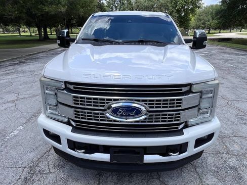 Used 2017 Ford F250 Platinum w/ Platinum Ultimate Package AWD/4WD image 18