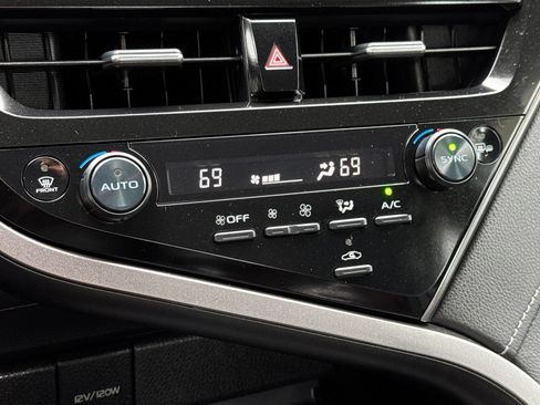 Certified 2023 Toyota Camry SE FWD image 22