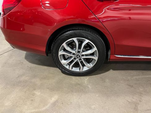 Used 2018 Mercedes-Benz C 300 4MATIC Sedan image 42