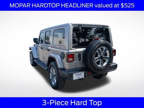 Used 2018 Jeep Wrangler Unlimited Sahara AWD/4WD image 7