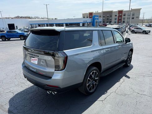 New 2026 Chevrolet Suburban RST w/ Advanced Technology Package AWD/4WD image 9
