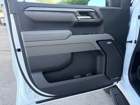 New 2026 Chevrolet Silverado 1500 ZR2 AWD/4WD image 15