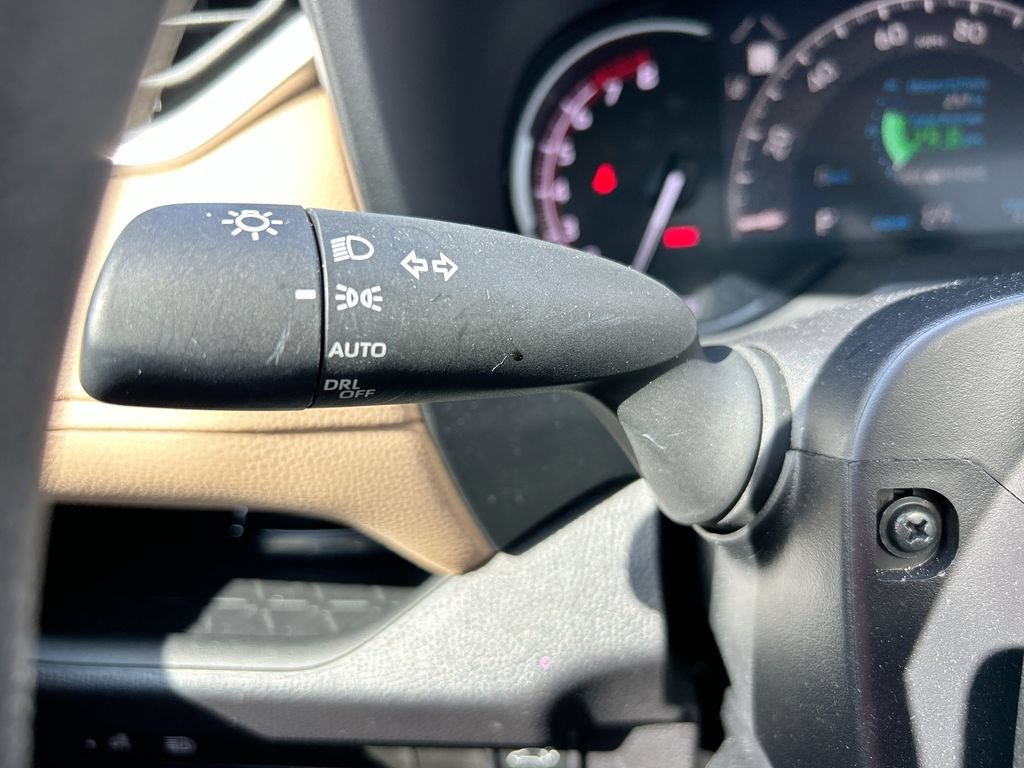 Used 2024 Toyota RAV4 XLE w/ Convenience Package FWD image 20