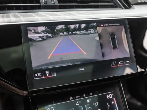 Used 2022 Audi e-tron Premium Plus AWD/4WD image 69
