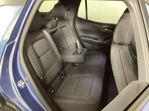 Used 2025 Chevrolet Equinox LT AWD/4WD image 34