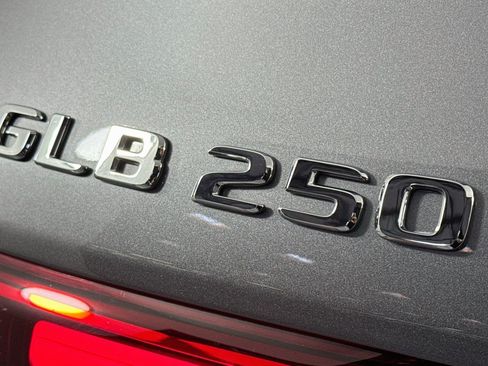 Certified 2026 Mercedes-Benz GLB 250 image 10
