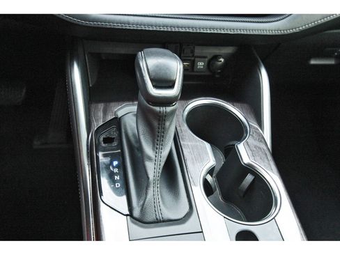 Used 2021 Toyota Highlander Limited FWD image 27