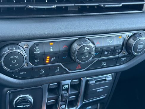 New 2026 Jeep Wrangler Rubicon image 18