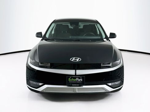 Used 2024 Hyundai Ioniq 5 SEL RWD image 2