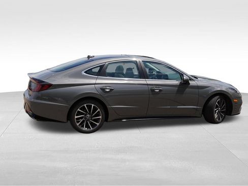 Used 2023 Hyundai Sonata Limited FWD image 4