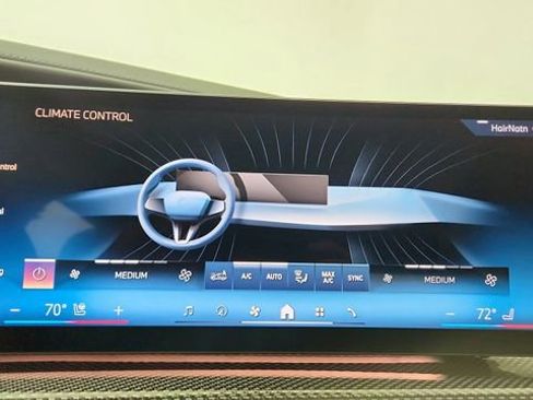 Used 2023 BMW i7 xDrive60 w/ Executive Package 2 image 47