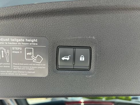 Certified 2025 INFINITI QX55 Essential AWD/4WD image 19