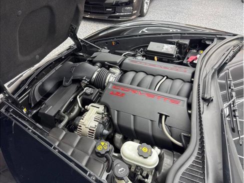 Used 2013 Chevrolet Corvette Coupe w/ 3LT Preferred Equipment Group RWD image 21
