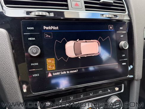 Used 2019 Volkswagen Golf R 4-Door image 21