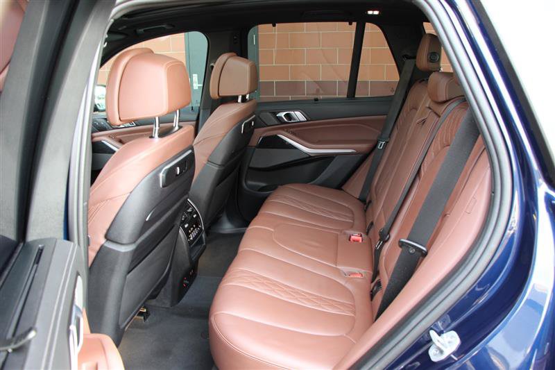Used 2024 BMW X5 M60i AWD/4WD image 16