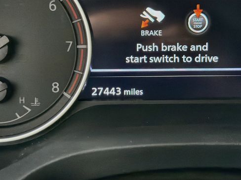 Used 2023 Nissan Rogue SV w/ SV Premium B Package FWD image 19