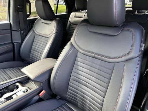 New 2026 Ford Explorer ST-Line w/ ST-Line Street Pack image 25