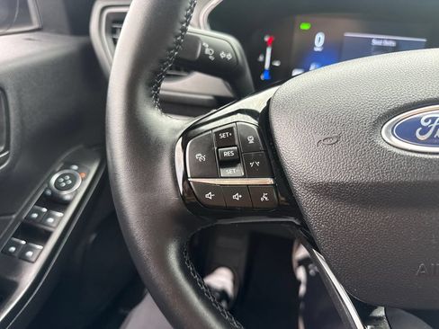 Used 2026 Ford Escape SE FWD image 36