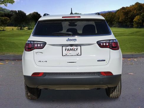 New 2026 Jeep Compass Latitude image 4