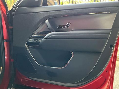 Used 2024 Land Rover Range Rover Sport SE image 22