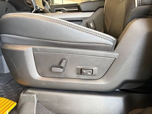 New 2026 RAM 2500 Laramie AWD/4WD image 16
