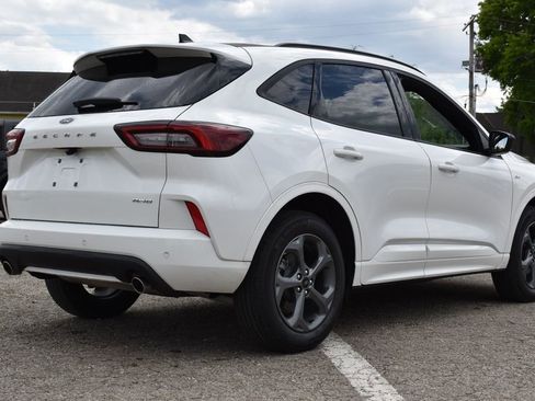 Certified 2024 Ford Escape ST-Line w/ Tech Pack #1 AWD/4WD image 5