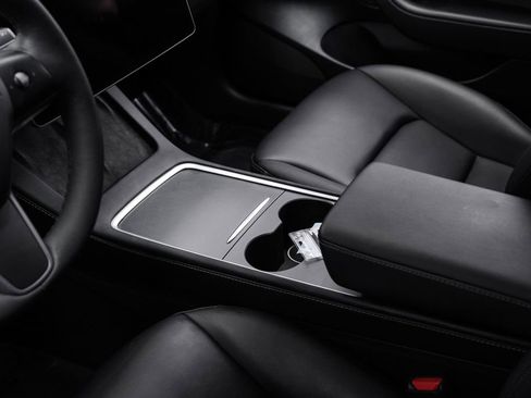 Used 2023 Tesla Model 3 Standard Range RWD image 23