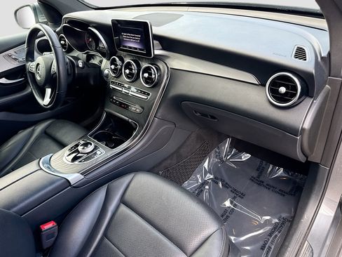 Used 2019 Mercedes-Benz GLC 300 image 13