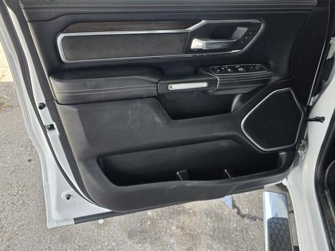 Used 2022 RAM 1500 Laramie AWD/4WD image 35