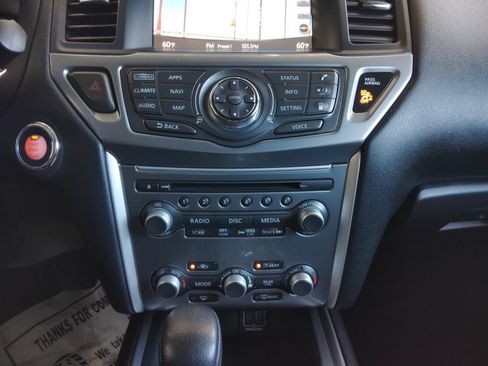 Used 2019 Nissan Pathfinder SL AWD/4WD image 30